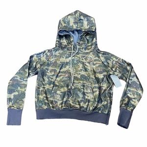 JOCELYN**Camouflage Sequined Hoodie*Medium
